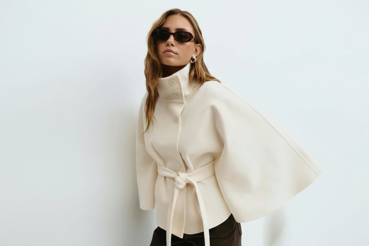 Manteau cape ceinturé