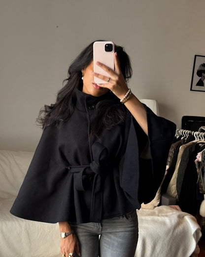 Manteau cape ceinturé