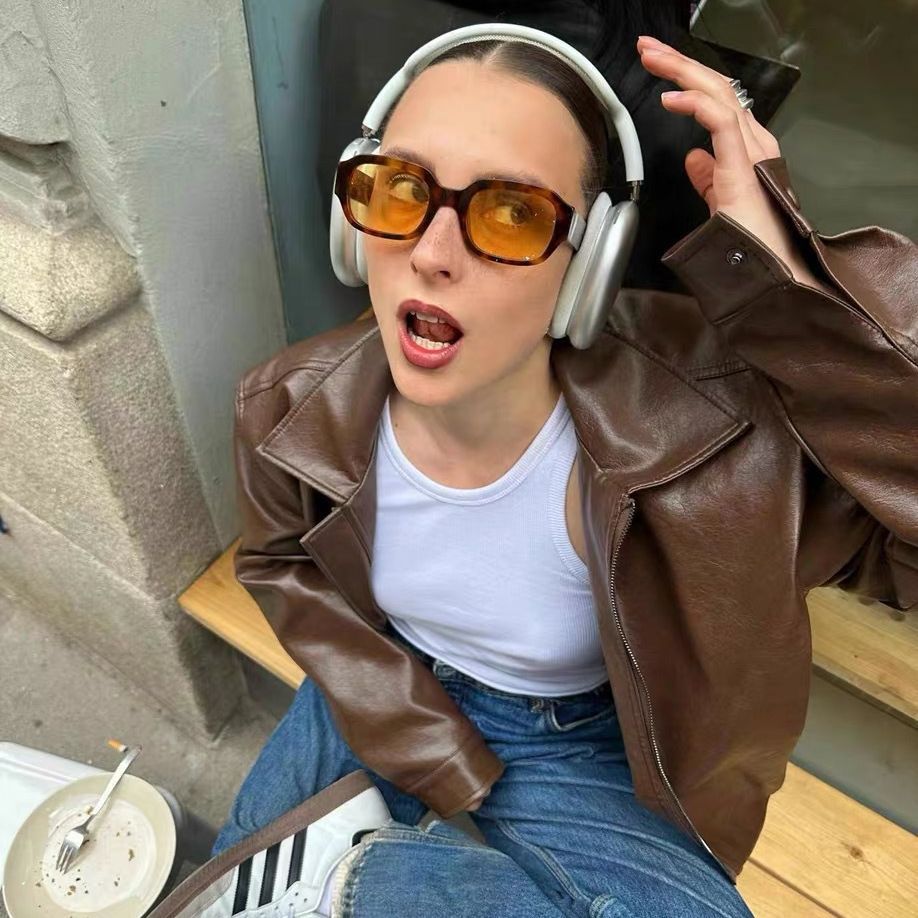 Veste en Cuir Marron Vintage .